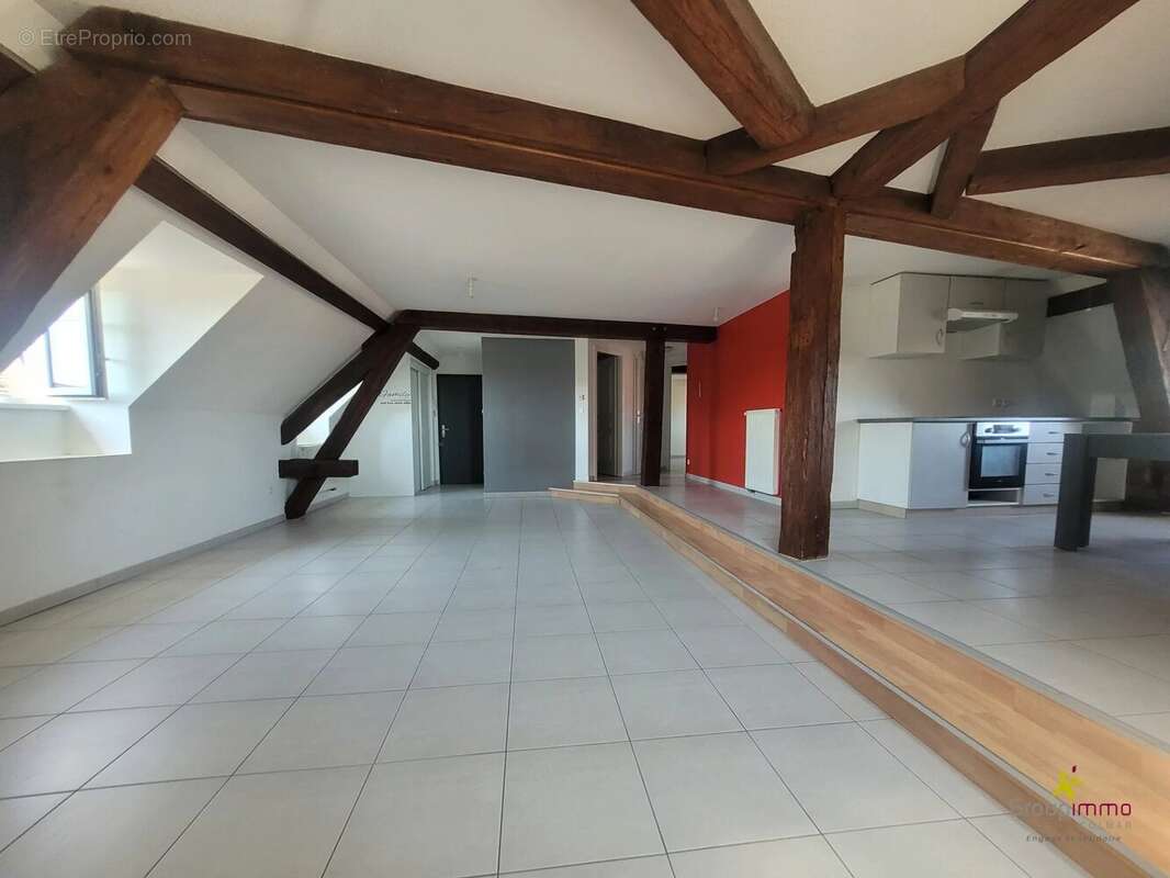 Charmant 3 Pièces 81 m² avec parking - photo 3