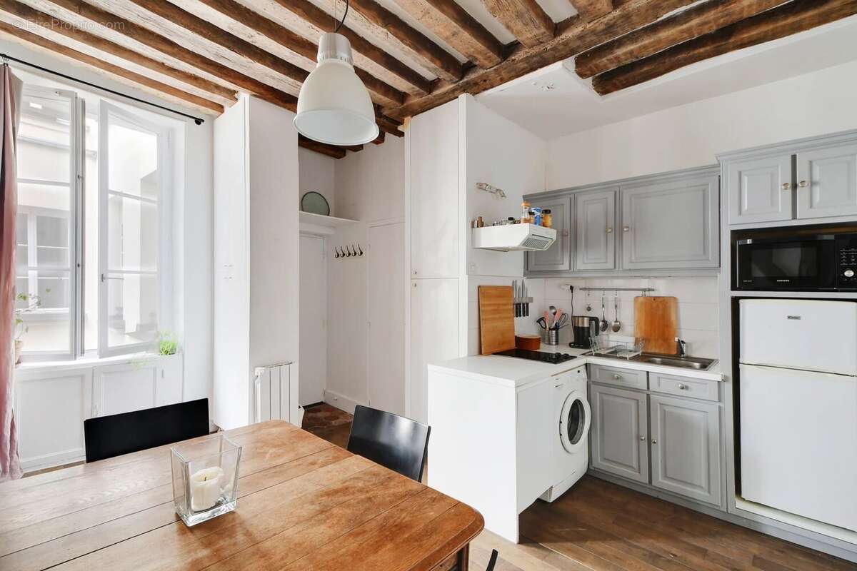 Appartement à PARIS-2E