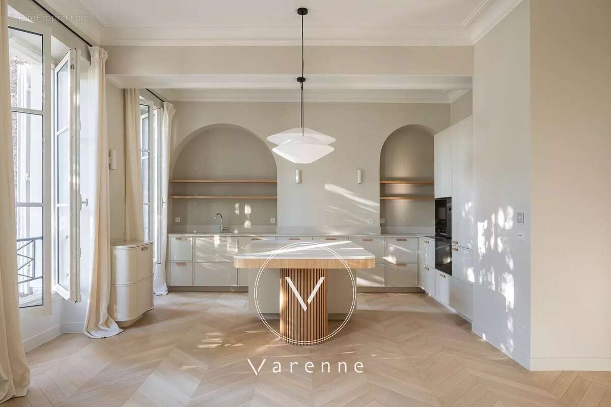 Appartement à PARIS-4E