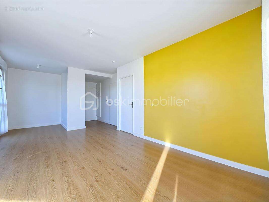 Appartement à BOIS-D'ARCY