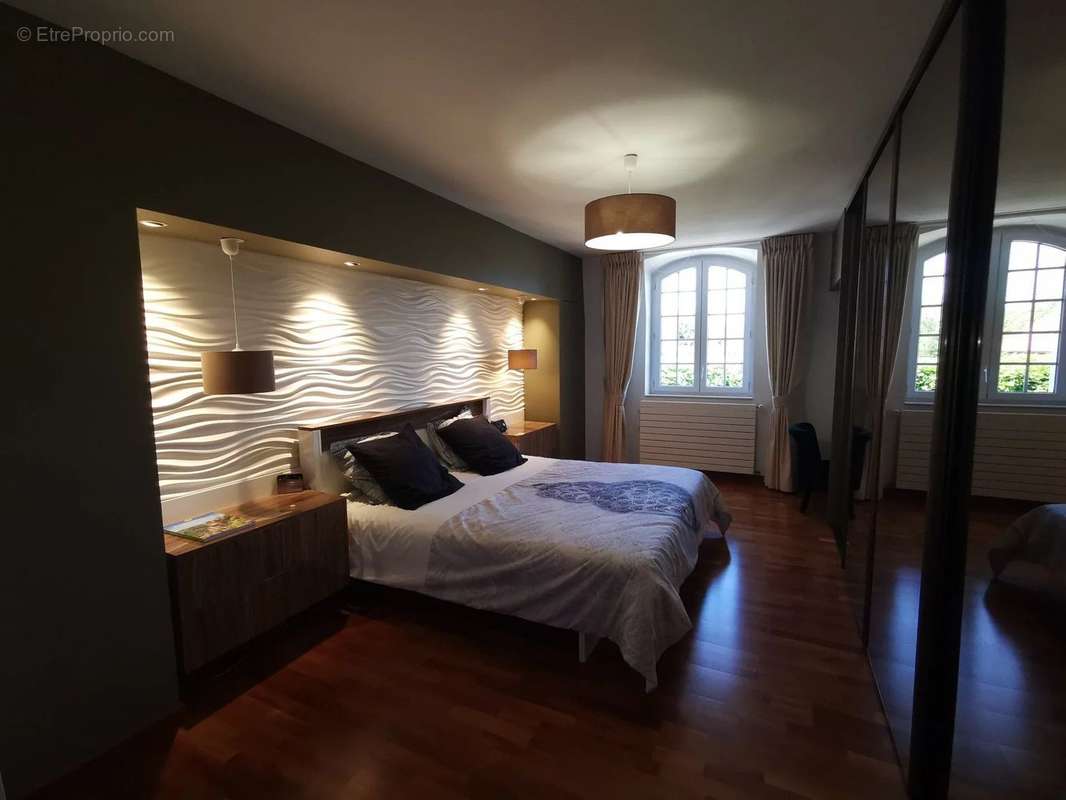 Maison à CHAMPS-SUR-MARNE