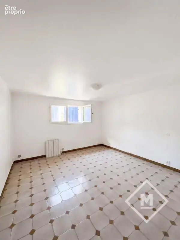 Maison de charme de 180m2 idéalement située à Plan de Cuques - photo 15