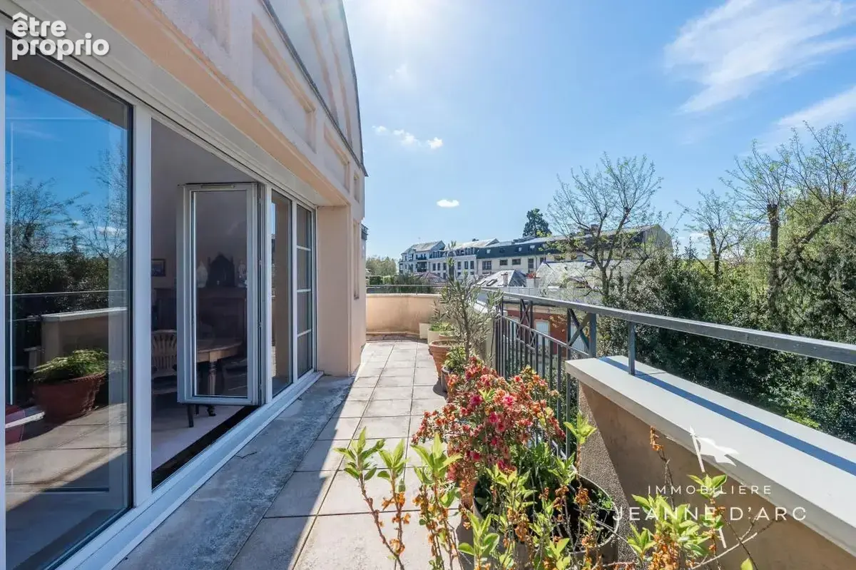 Photo Appartement à Versailles au prix de 930 000€