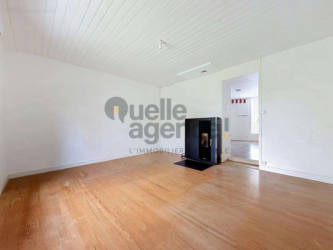Maison 7 pièces de 101 m2 à Logonna-Daoulas - photo 7