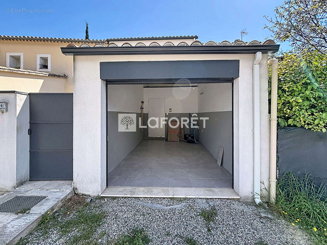Maison à CUGES-LES-PINS