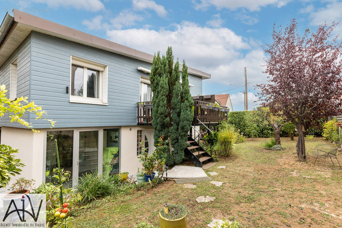 Maison à SAVIGNY-SUR-ORGE