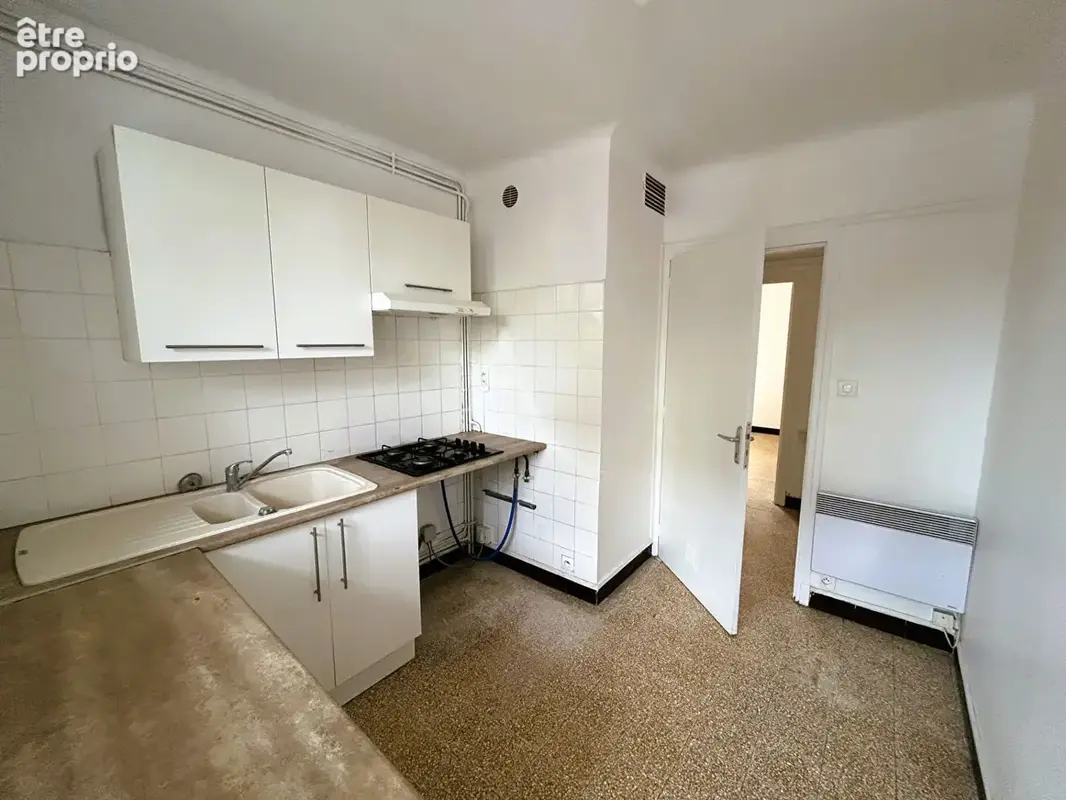 Appartement 3 pièces 51.57 m2 traversant parking et cave! - photo 5