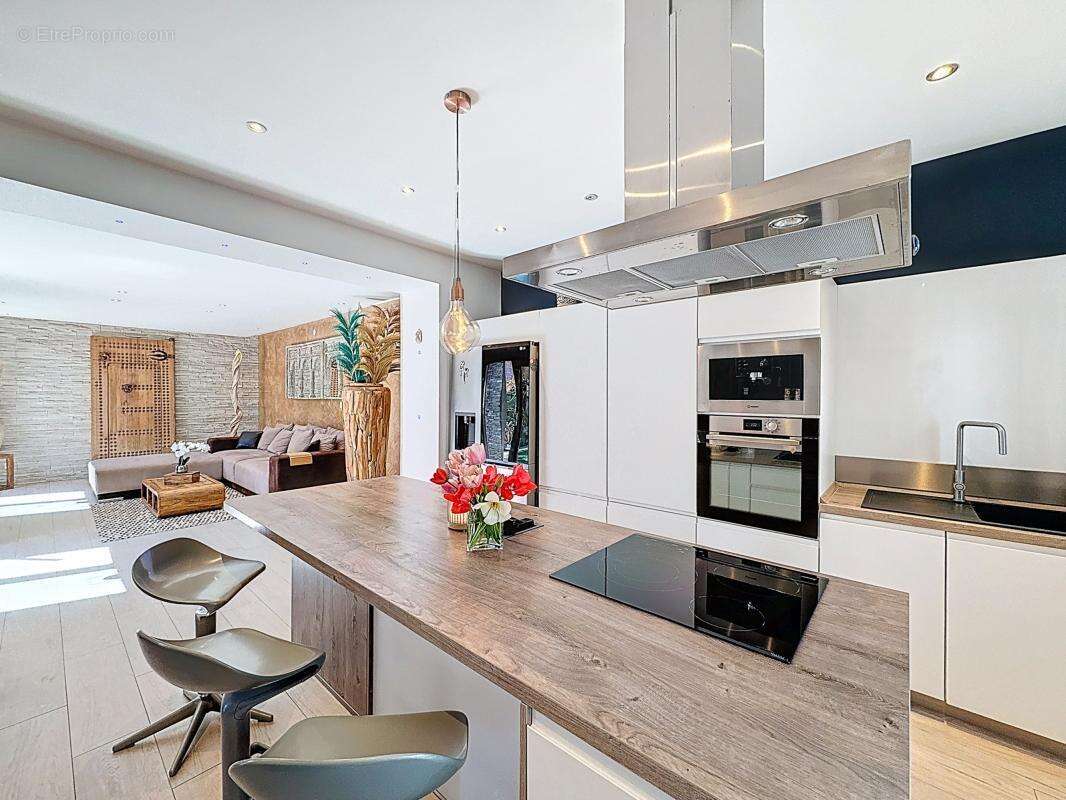 Maison à VAULX-EN-VELIN