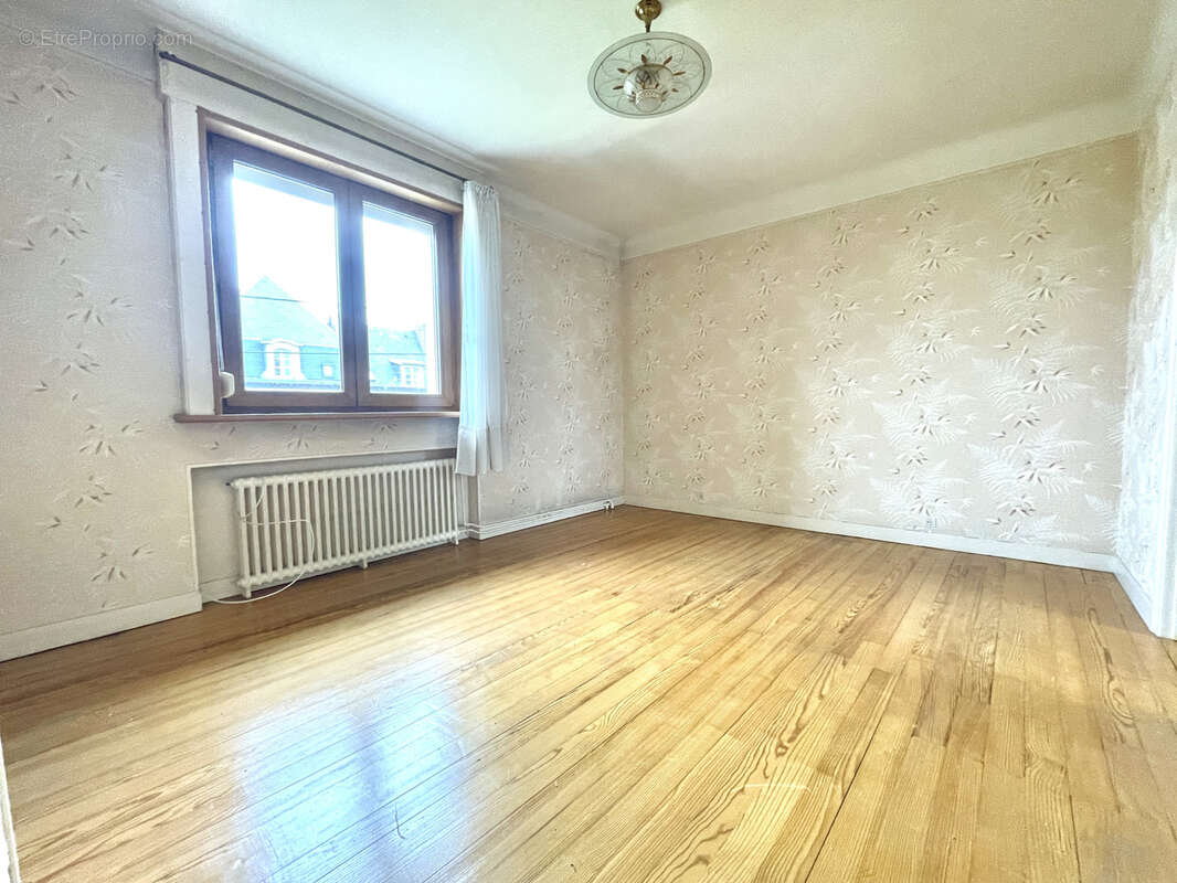 Maison à SAINT-QUENTIN