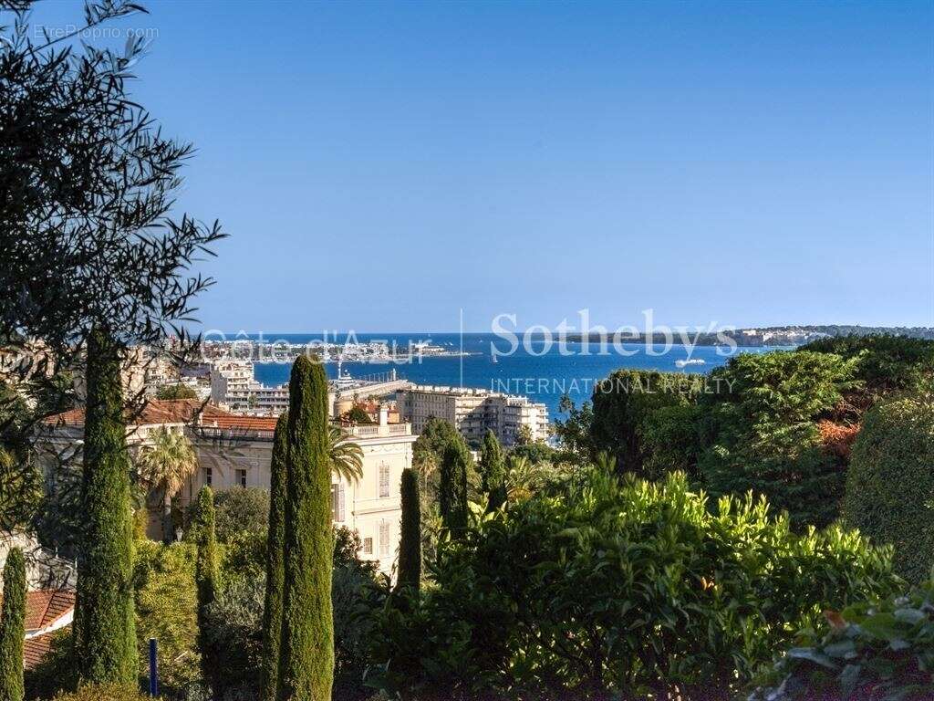 Appartement à CANNES