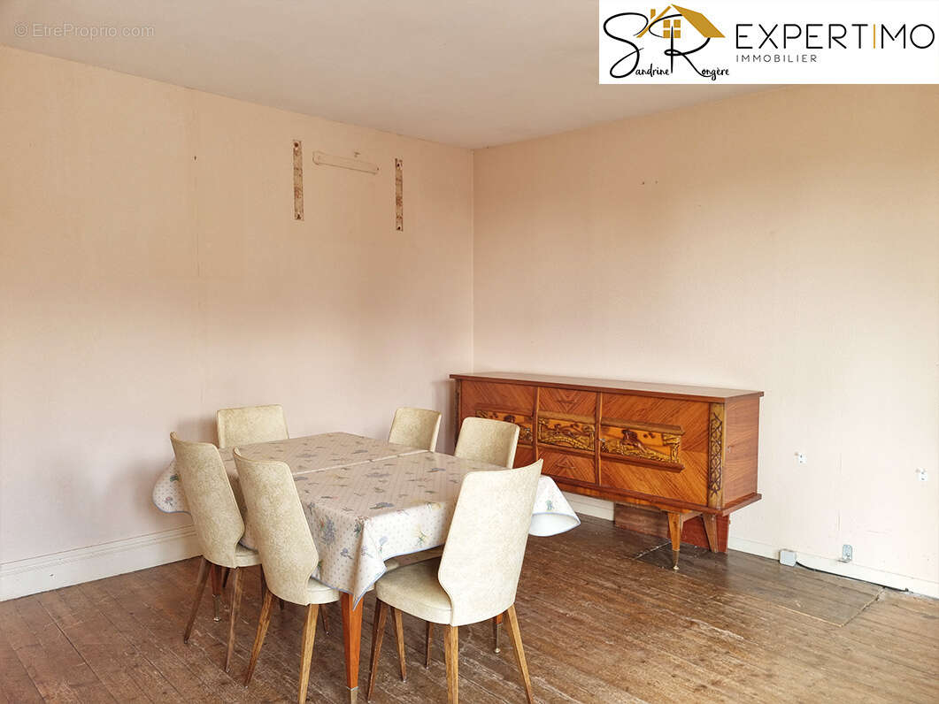 Maison à BUXIERES-SOUS-MONTAIGUT