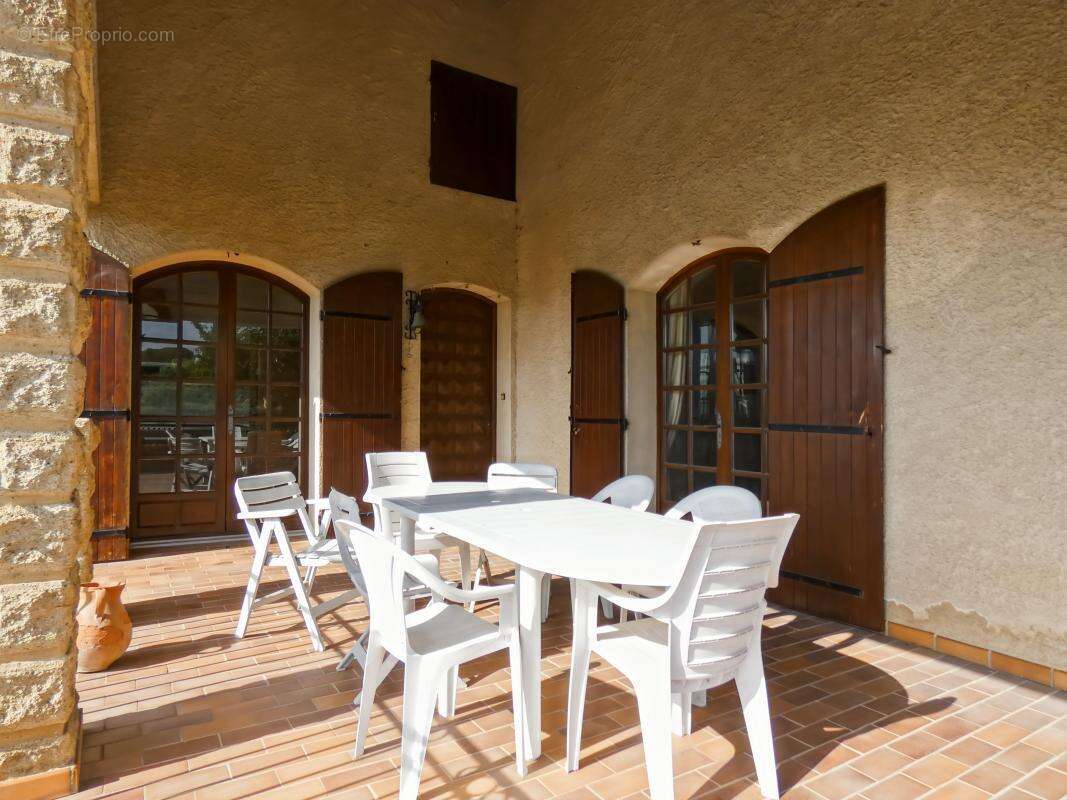 Maison à BAGNOLS-SUR-CEZE