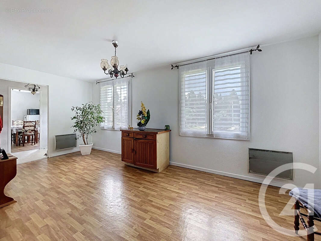 Maison 121 m² à Epinal  - photo 2