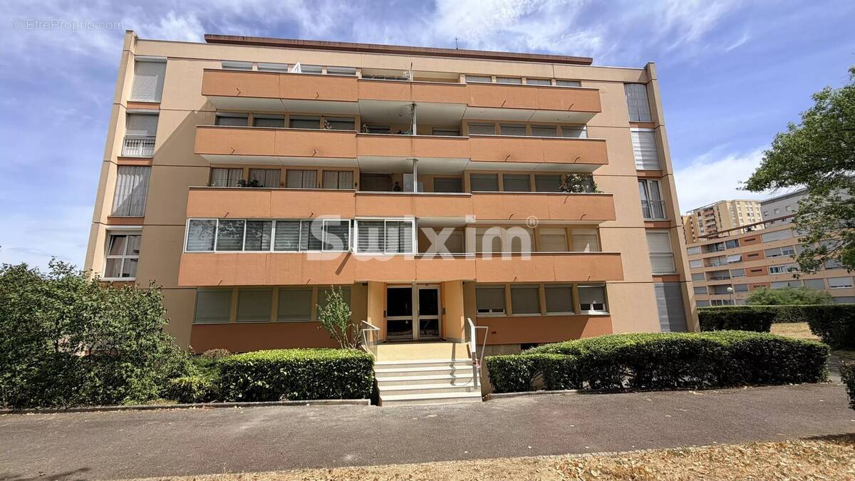 Appartement à CHENOVE
