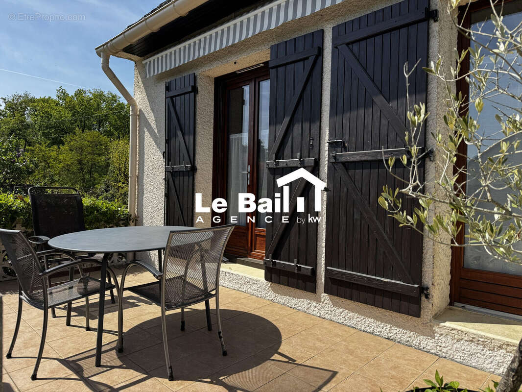 Maison 145 m² à Osny  - photo 6