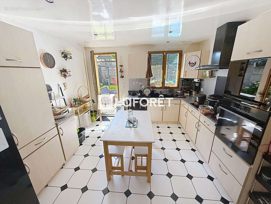 Maison à MONTFERMEIL