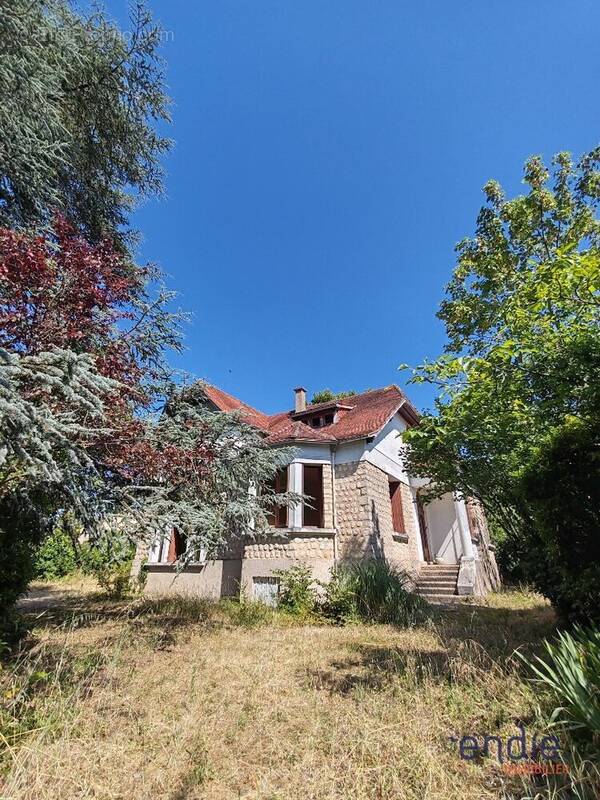 Maison à BUXEROLLES
