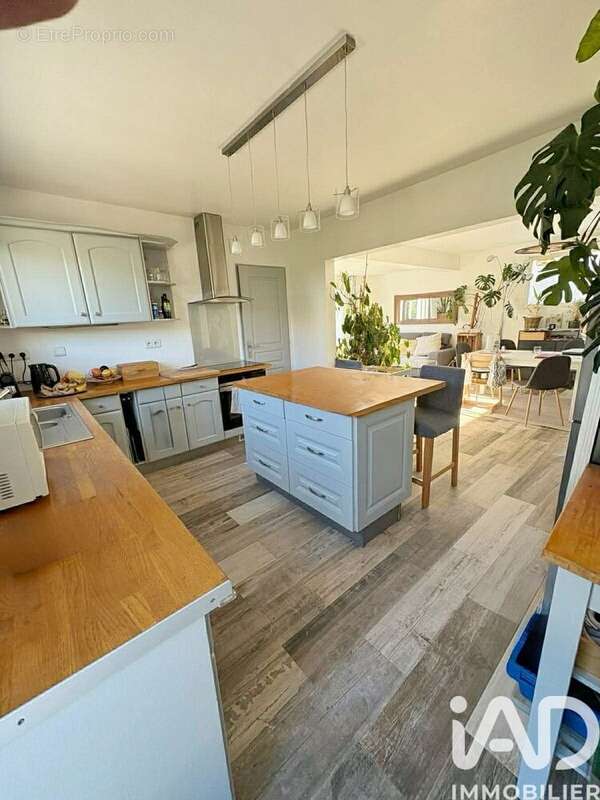 Photo 2 - Maison à AMBARES-ET-LAGRAVE