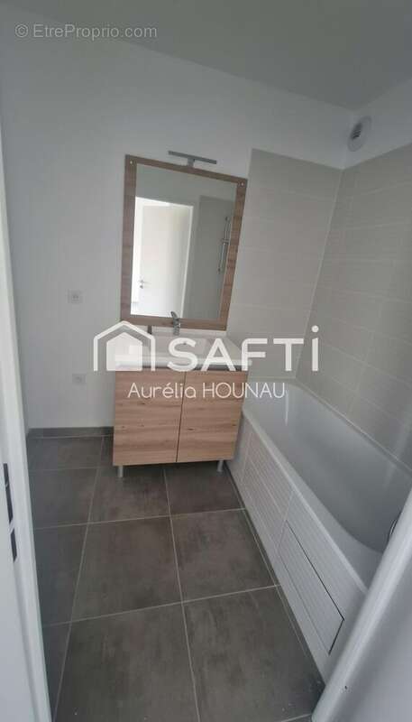 Photo 4 - Appartement à PINS-JUSTARET