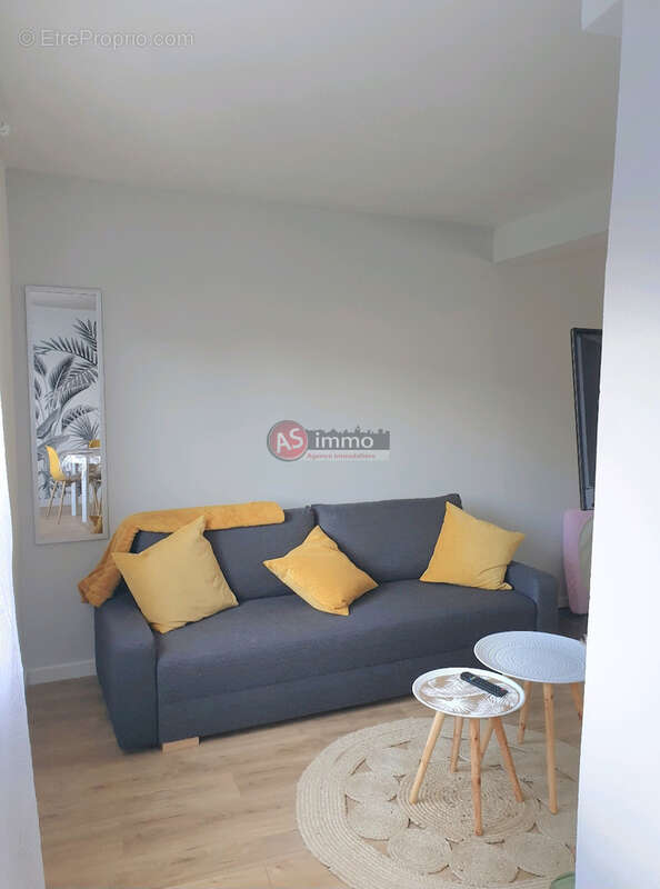 Appartement en duplex vendu meublé - 55.10 m2 hab. - photo 3