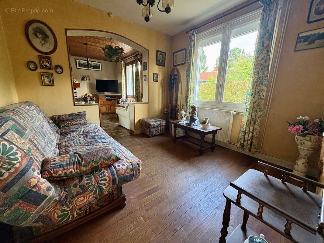 Maison 66 m² à Saint-Pierre-De-Semilly  - photo 3
