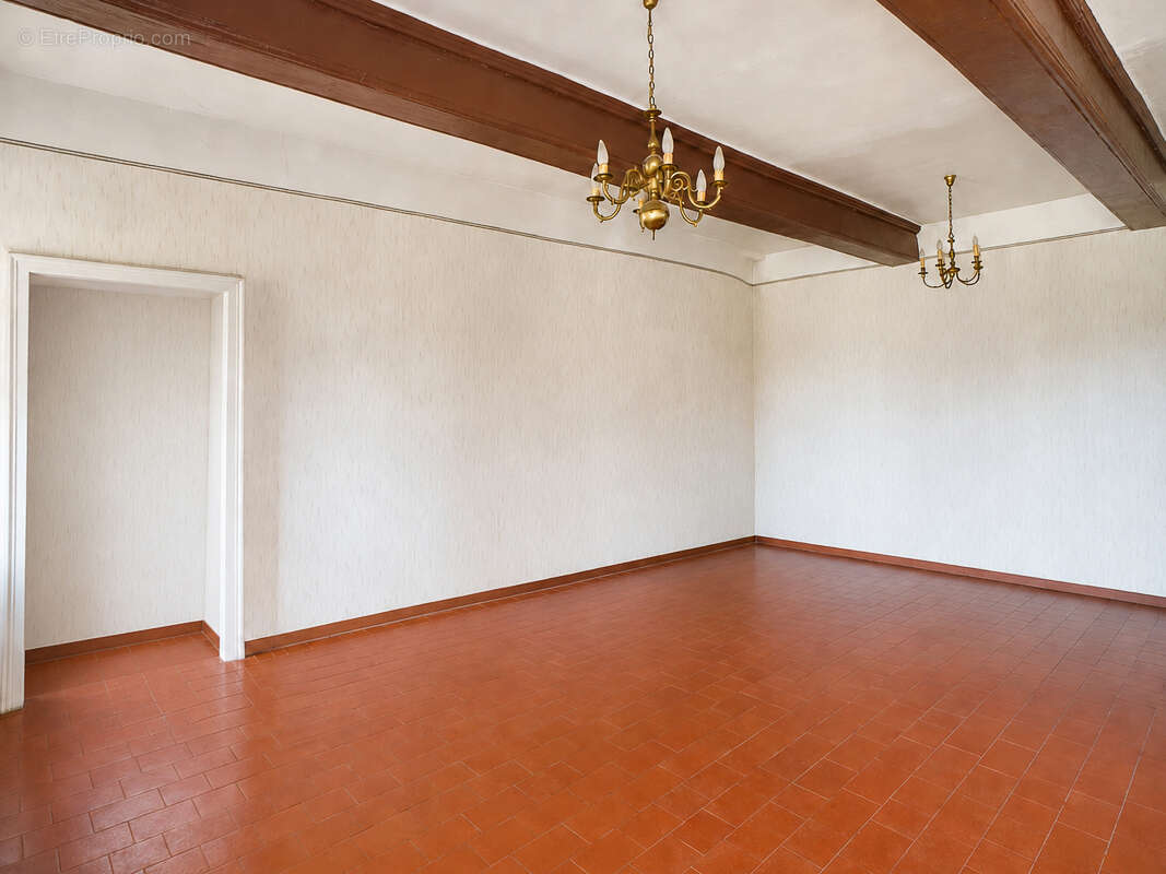 Maison de campagne Joncy 4 pièces 86 m2 + dépendances - photo 4