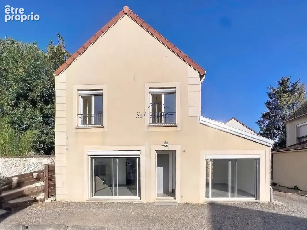 Appartement à LEUDEVILLE