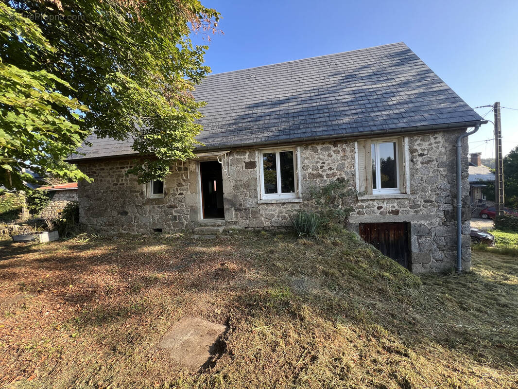 Maison à MOUSTIER-VENTADOUR