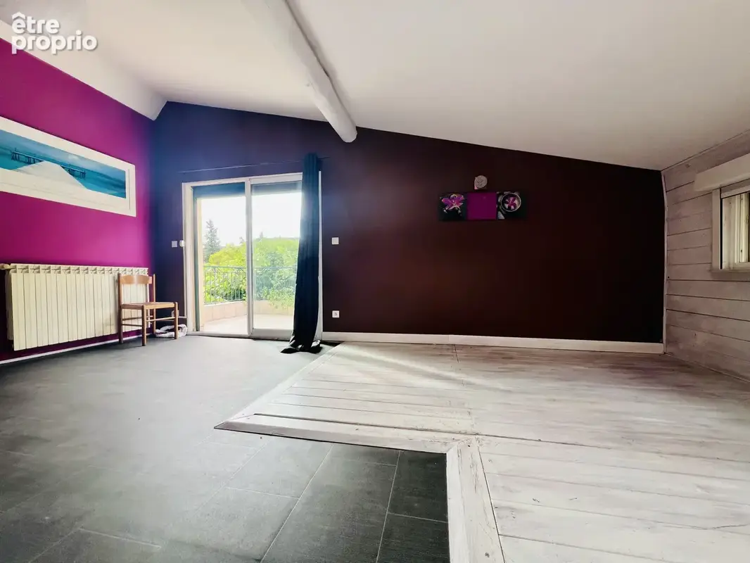Maison R+1 de 178m2 avec studio et piscine sur un terrain de 562m2 - photo 15