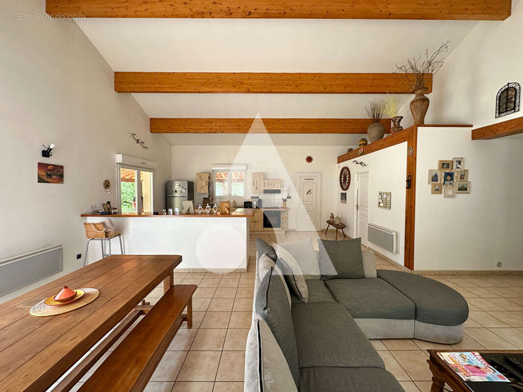 Maison à FRAYSSINET