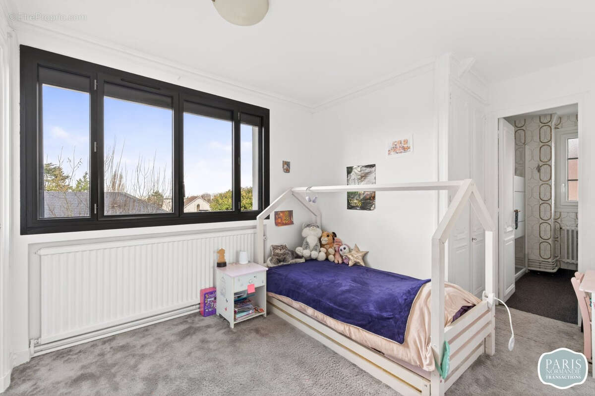 Maison à LOUVECIENNES