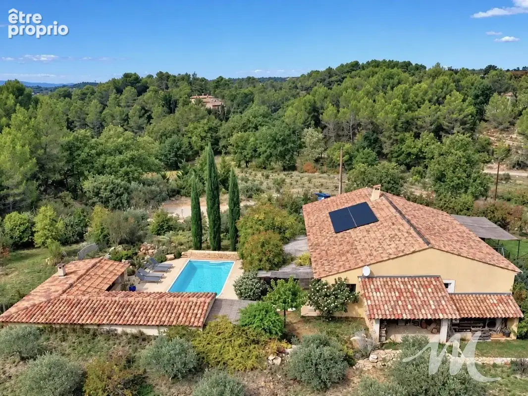 Maison de plain pied 4 chambres - piscine - cuisine d'été et dépendance - photo 16