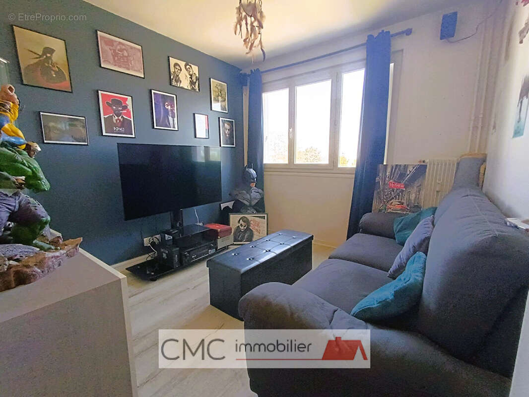Appartement à MAINVILLIERS