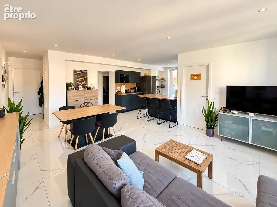 Superbe appartement 4 pièces lumineux de 92,7 m2 + parkings - photo 3
