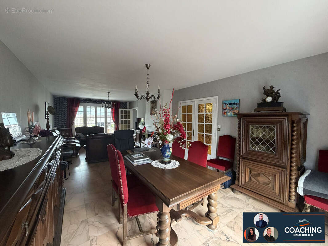 Maison à FRIGNICOURT