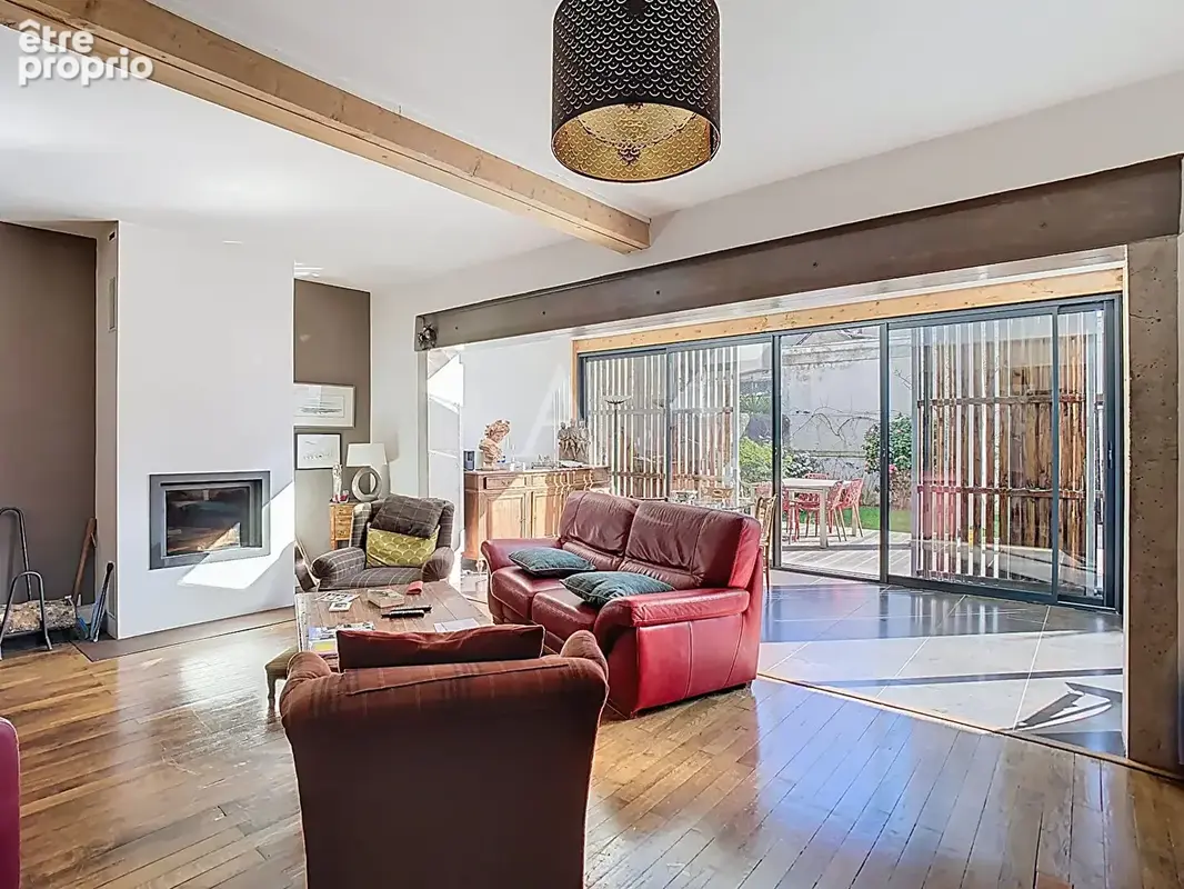 Tours Velpeau Maison 200 m2 avec grand garage 50 m² et jardin proche gare - photo 3