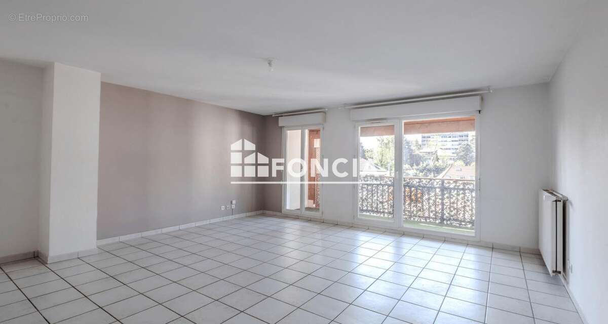 Appartement à SAINT-JULIEN-EN-GENEVOIS