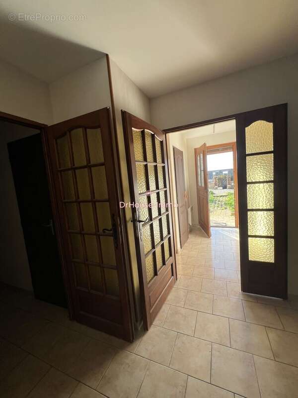 Maison à SAINT-ELOY-DE-GY