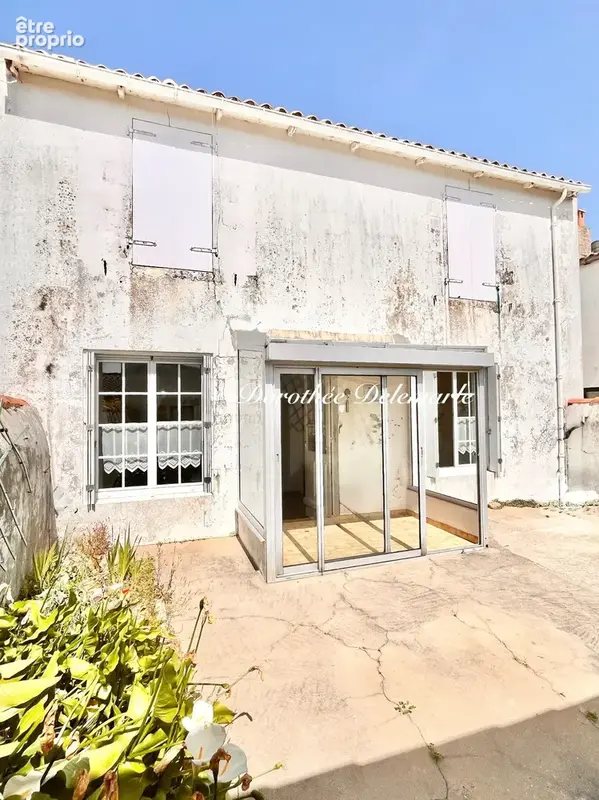 Maison à rénover 5 pièces saint clement des baleines (17) maison à rénover 100 m² + studio indépendant 30 m² + garage + jardin - photo 13