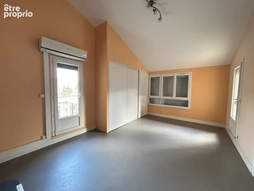 Appartement 6 pièces 121 m² à vendre à Privas (07000) - photo 3