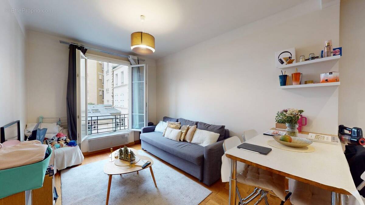 Appartement à PARIS-15E