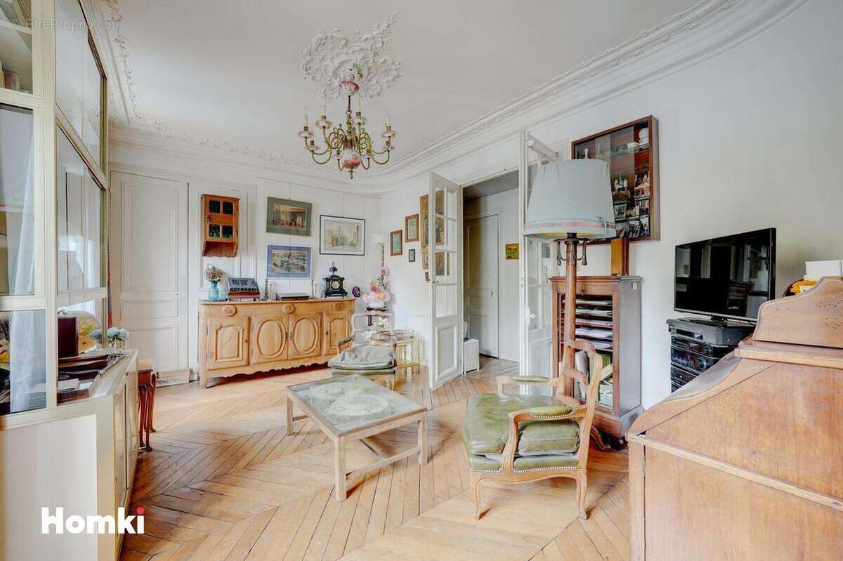 Appartement à PARIS-10E