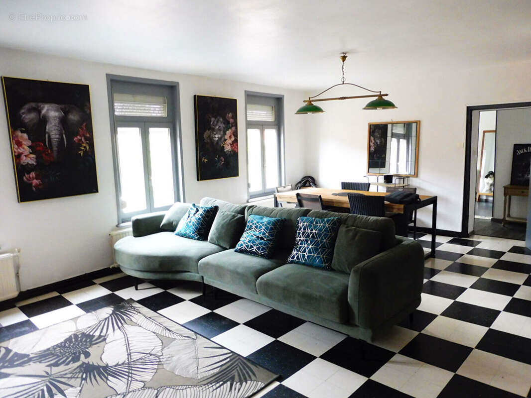 Maison à VERCHAIN-MAUGRE