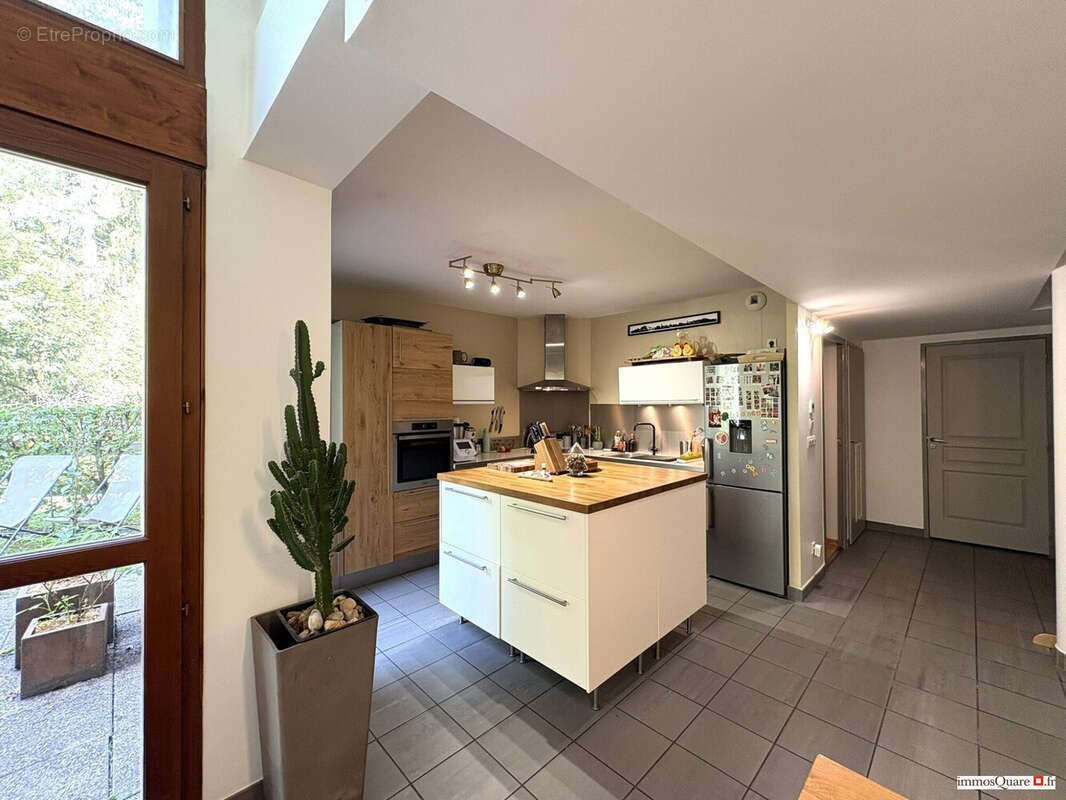 Appartement à CORENC