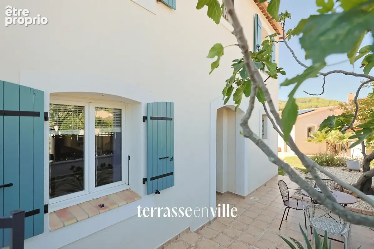Cuers - maison familiale - t6 - 125 m2 - piscine - garage - photo 22