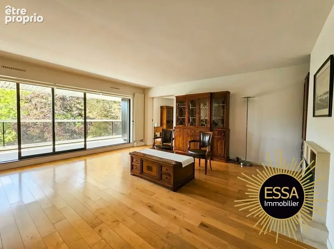 Appartement 5 pièces 135 m² à vendre à Rocquencourt (78150) - photo 3