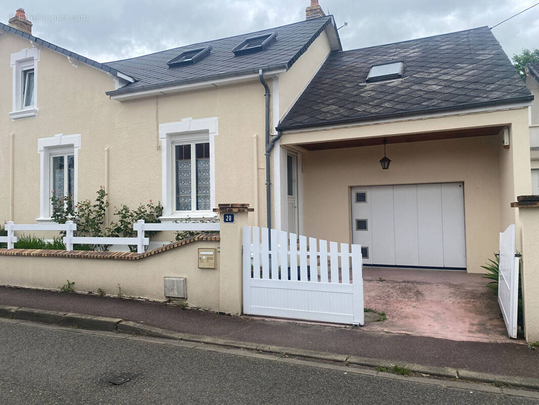 Maison à LA FERTE-BERNARD