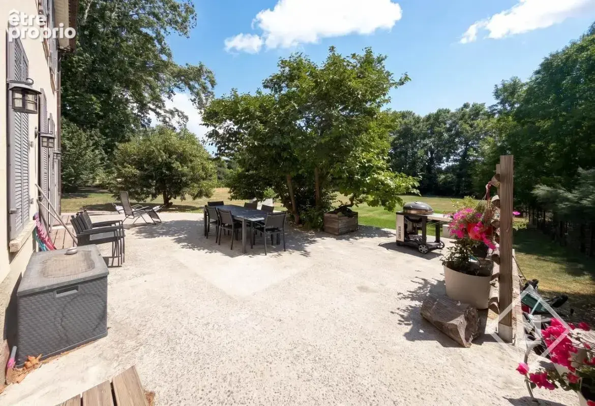 Ancien corps de ferme du XVIIᵉ siècle – 256 m² sur 5 000 m² de parc arboré - photo 7
