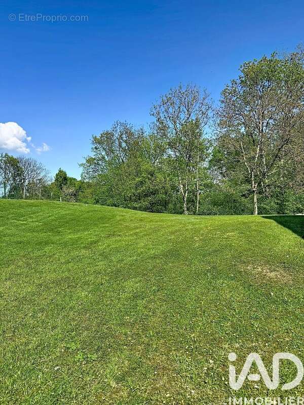 Photo 4 - Terrain à PERS-JUSSY