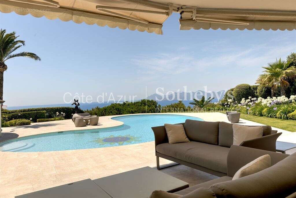 Cannes Californie, villa d'inspiration Couëlle avec vue panoramique, piscine et maison d'invités - photo 14